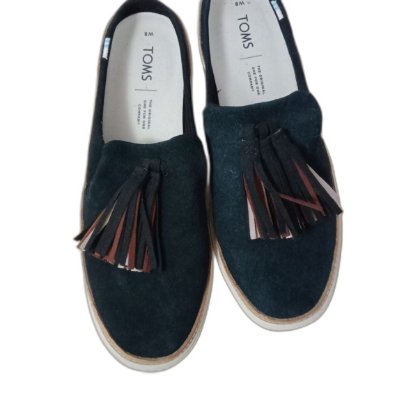 TOMS Women's Sunrise Black Suede Slip On Tassel Sneakers Preppy Retro Size 8 - Picture 2 of 8